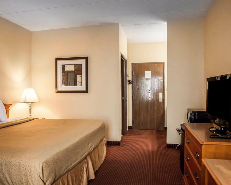 Quality Inn & Suites Florence- Cincinnati South Exterior photo